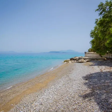 Villa Paradise Beachside *